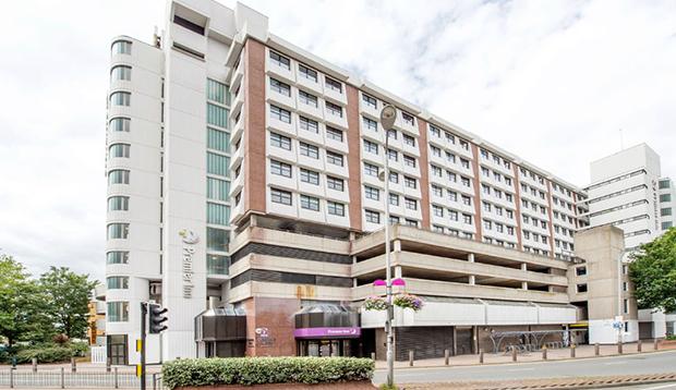 Premier Inn London Kingston Upon Thames Eksteriør billede